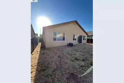 10420 Gianna Ct, Stockton, CA 95209 - Photo 27