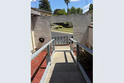 8206 Rhoda Ave, Dublin, CA 94568 - Photo 7