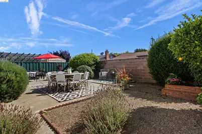 15555 Tilden St, San Leandro, CA 94579 - Photo 31