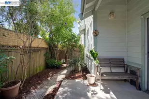 1486 Adeline St, Oakland, CA 94607 - Photo 27