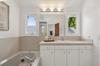 5360 James Ave, Oakland, CA 94618 - Photo 43