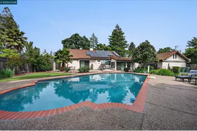 1675 Garnet Ln, Concord, CA 94519 - Photo 41