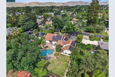 1675 Garnet Ln, Concord, CA 94519 - Photo 49