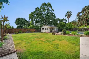 1675 Garnet Ln, Concord, CA 94519 - Photo 33