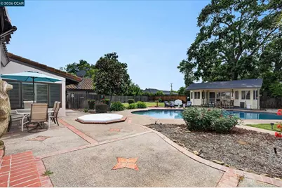 1675 Garnet Ln, Concord, CA 94519 - Photo 31