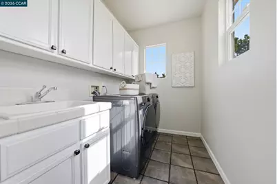 1248 Oak Knoll Dr, Concord, CA 94521 - Photo 71