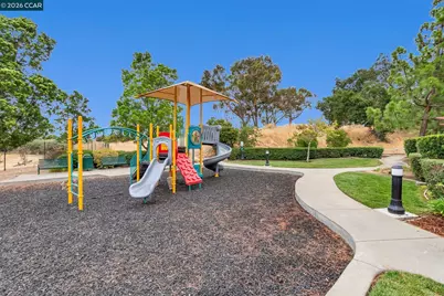 1248 Oak Knoll Dr, Concord, CA 94521 - Photo 87