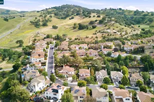 1248 Oak Knoll Dr, Concord, CA 94521 - Photo 85