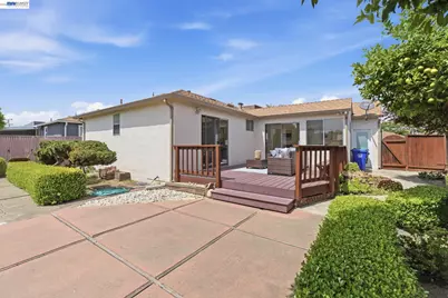 1762 Via Redondo, San Lorenzo, CA 94580 - Photo 27