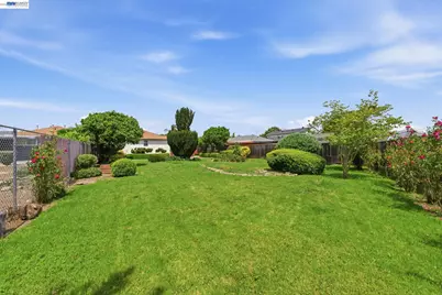 1762 Via Redondo, San Lorenzo, CA 94580 - Photo 33