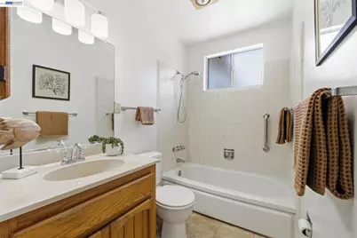 1762 Via Redondo, San Lorenzo, CA 94580 - Photo 25