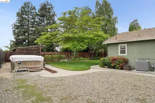 1130 Meadow Dr, Livermore, CA 94551 - Photo 41