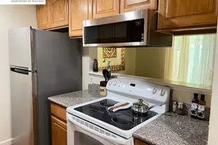 2300 Sycamore Ln, Davis, CA 95616 - Photo 11