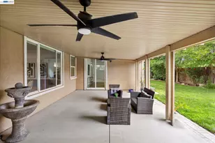 744 Vasconcellos Ave, Manteca, CA 95336 - Photo 47