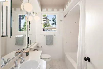 4 Estates Dr, Kensington, CA 94707 - Photo 29