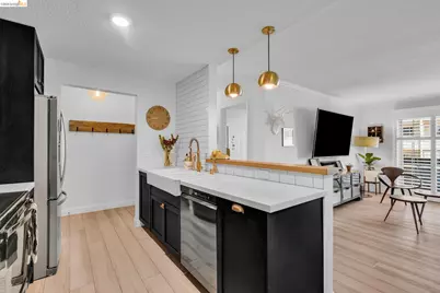 77 Fairmount Ave #105, Oakland, CA 94611 - Photo 13
