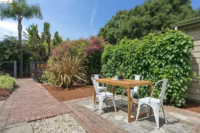 3781 Manila Ave, Oakland, CA 94609 - Photo 47