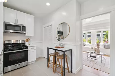 3781 Manila Ave, Oakland, CA 94609 - Photo 11