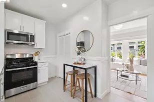 3781 Manila Ave, Oakland, CA 94609 - Photo 11