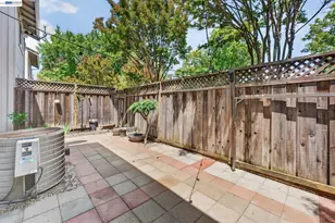 7445 Rolling Hills Cir, Dublin, CA 94568 - Photo 35