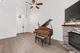 7445 Rolling Hills Cir, Dublin, CA 94568 - Photo 7