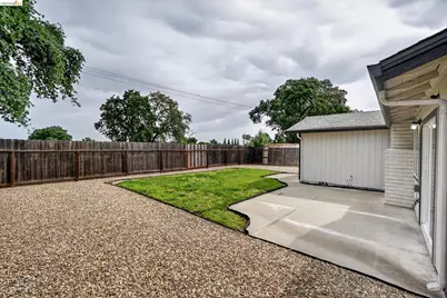 853 Sutherland Dr, Stockton, CA 95210 - Photo 39