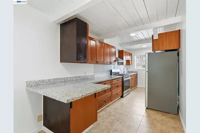 2858 17th St, San Pablo, CA 94806 - Photo 9