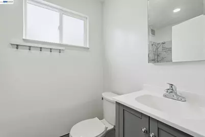 2858 17th St, San Pablo, CA 94806 - Photo 25