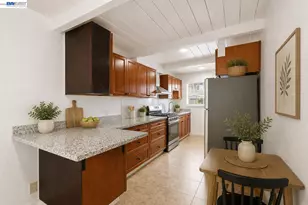 2858 17th St, San Pablo, CA 94806 - Photo 9