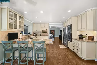 1016 Pine Hollow Ct, Clayton, CA 94517 - Photo 13