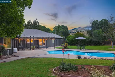 1016 Pine Hollow Ct, Clayton, CA 94517 - Photo 33