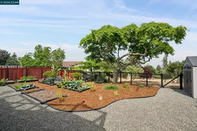 203 Radnor Court, Benicia, CA 94510 - Photo 45