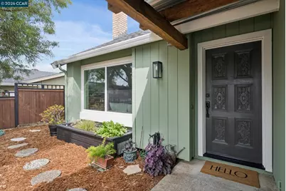 203 Radnor Court, Benicia, CA 94510 - Photo 3