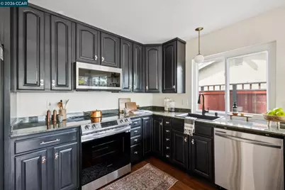 203 Radnor Court, Benicia, CA 94510 - Photo 13