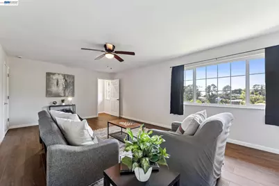11165 Lochard St, Oakland, CA 94605 - Photo 51