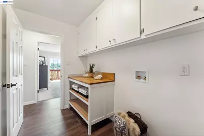 11165 Lochard St, Oakland, CA 94605 - Photo 53