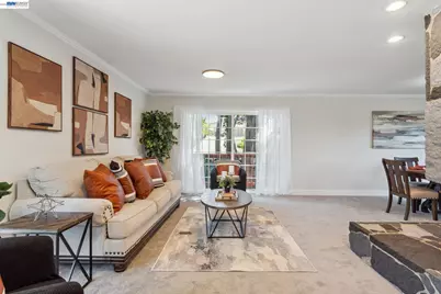 11165 Lochard St, Oakland, CA 94605 - Photo 11