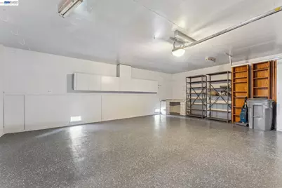 11165 Lochard St, Oakland, CA 94605 - Photo 55