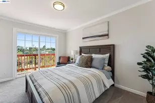 11165 Lochard St, Oakland, CA 94605 - Photo 43