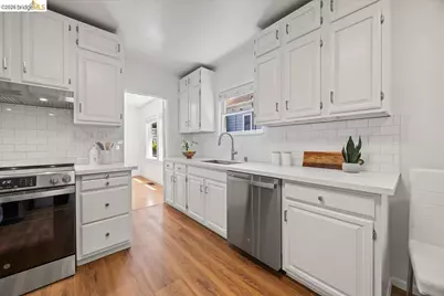 1511 Sherman St, Alameda, CA 94501 - Photo 17