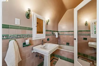 1915 Thousand Oaks Blvd, Berkeley, CA 94707 - Photo 35