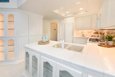 5201 Terra Granada Dr #3A, Walnut Creek, CA 94595 - Photo 9