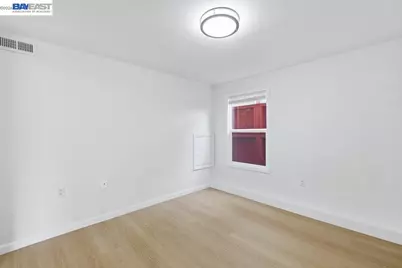 7419 Hillside St, Oakland, CA 94605 - Photo 11