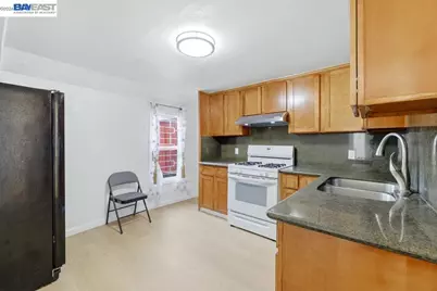 7419 Hillside St, Oakland, CA 94605 - Photo 7