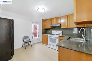 7419 Hillside St, Oakland, CA 94605 - Photo 7