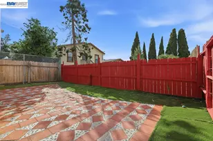 7419 Hillside St, Oakland, CA 94605 - Photo 41