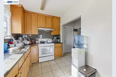 7419 Hillside St, Oakland, CA 94605 - Photo 29