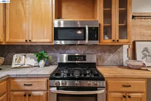 13602 Marmont Way, San Jose, CA 95127 - Photo 25