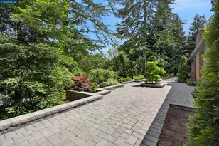 56 Camino Encinas, Orinda, CA 94563 - Photo 3