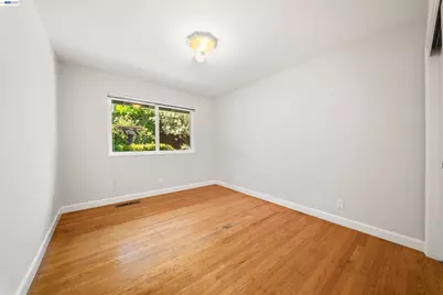102 Brookfield Dr, Moraga, CA 94556 - Photo 55